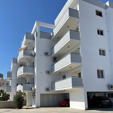 Cyprus Penelope Apartment Larnaca Exterior photo